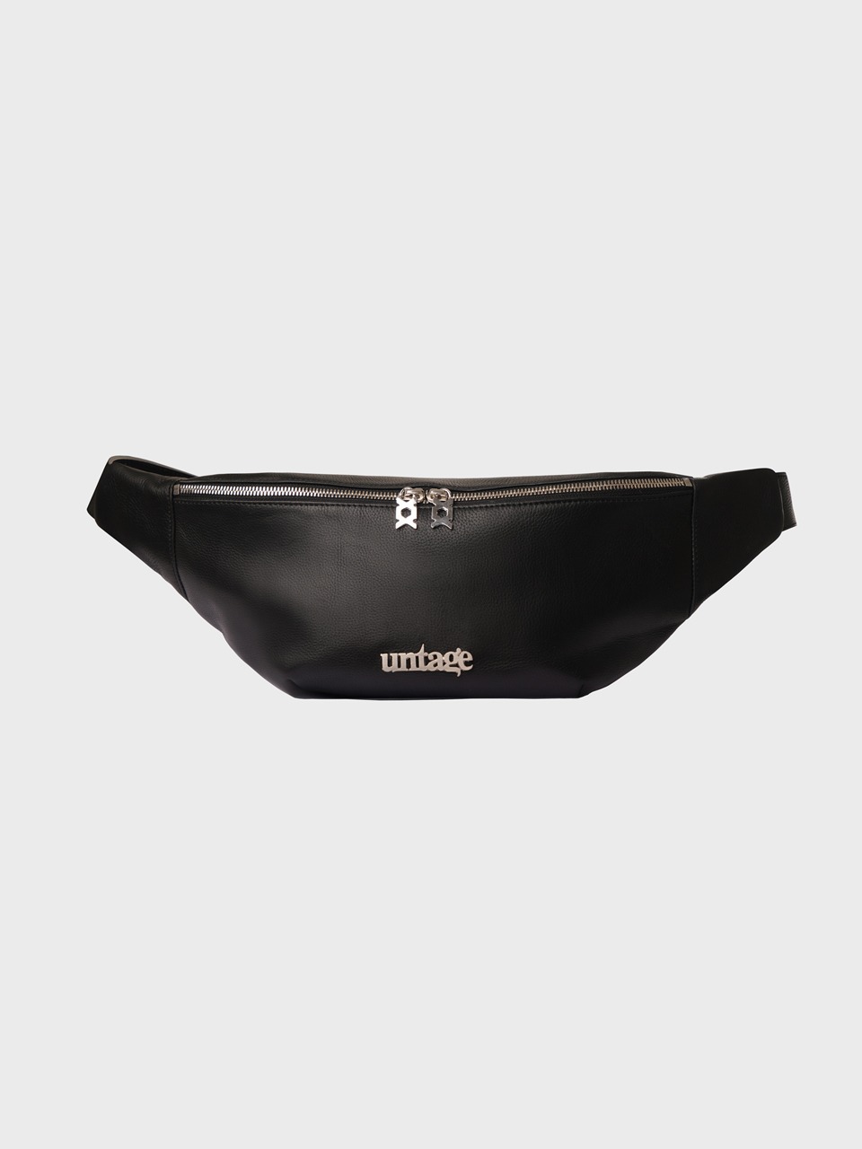 Logo-Plaque Leather Belt Bag (black)